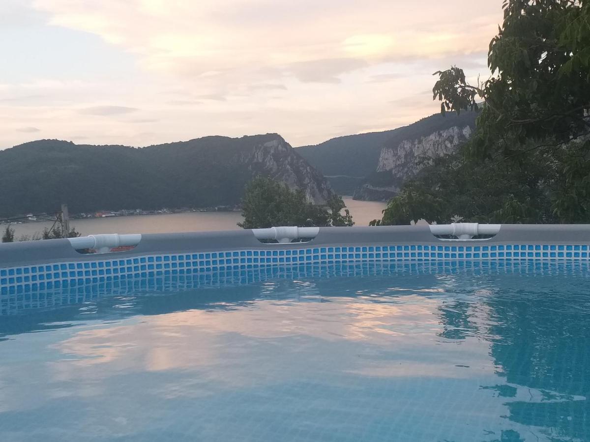 Casa De Vacanta Maga Дубова Экстерьер фото